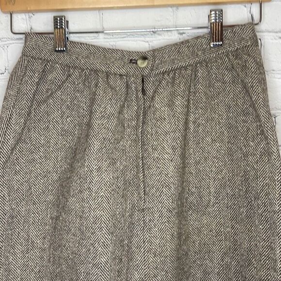 Brown Beige women’s Knee Length Wool Skirt size 8 - Picture 3 of 6